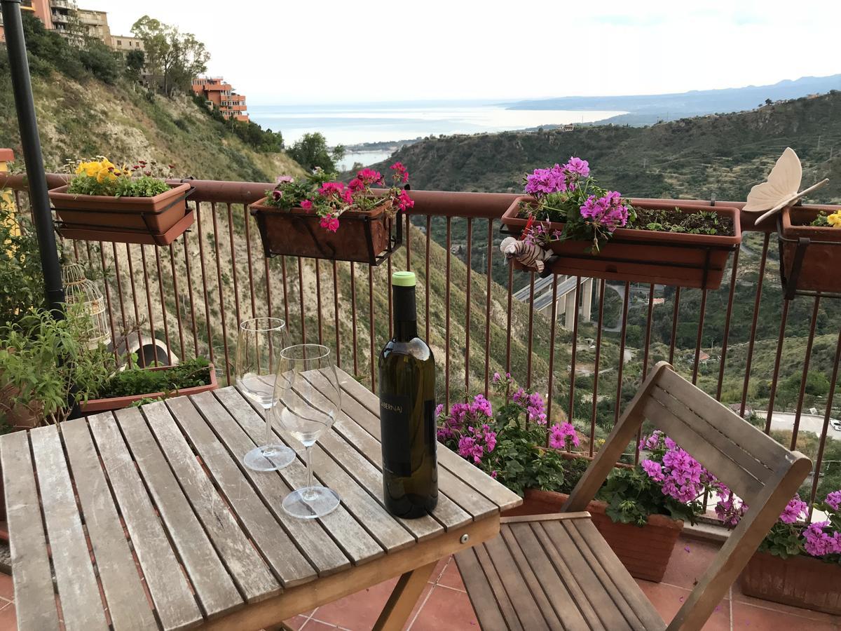 B&B Casa Margherita Taormina Bagian luar foto