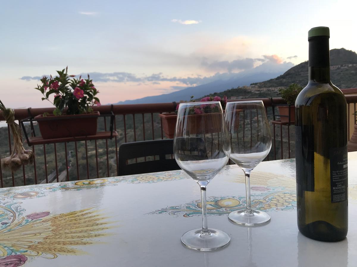 B&B Casa Margherita Taormina Bagian luar foto