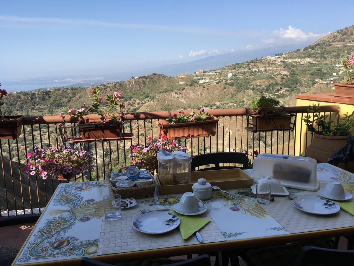B&B Casa Margherita Taormina Bagian luar foto